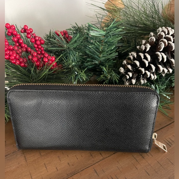 Coach Wallet - Picture 2 of 4